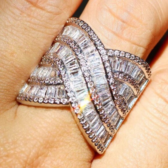 Jewelry - NEW 8.2 ct Silver Baguette Round Diamond Ring